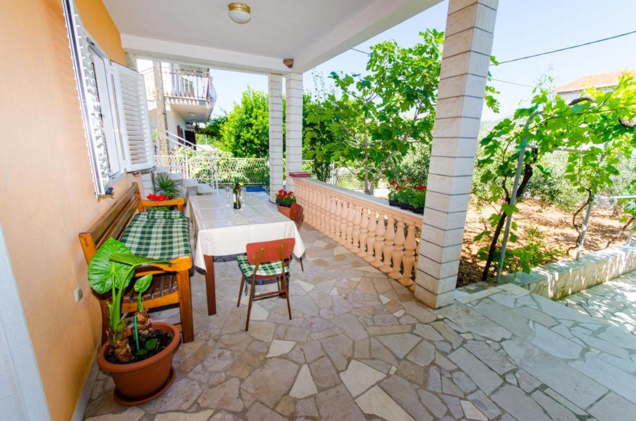 Apartments Ivana Trogir Exterior foto