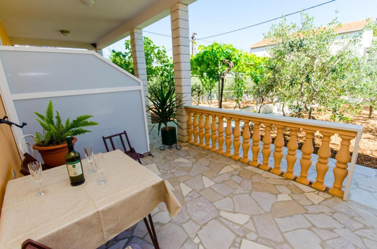 Apartments Ivana Trogir Exterior foto