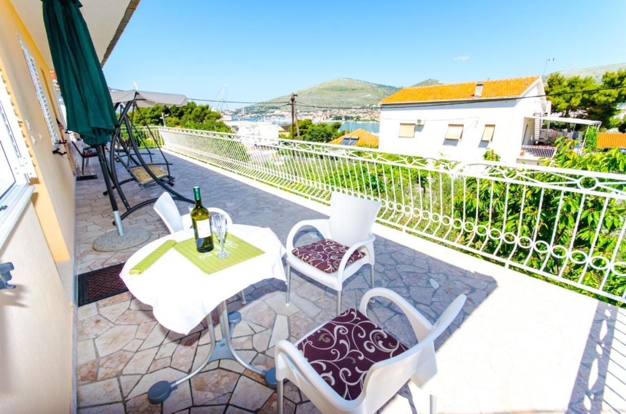 Apartments Ivana Trogir Exterior foto