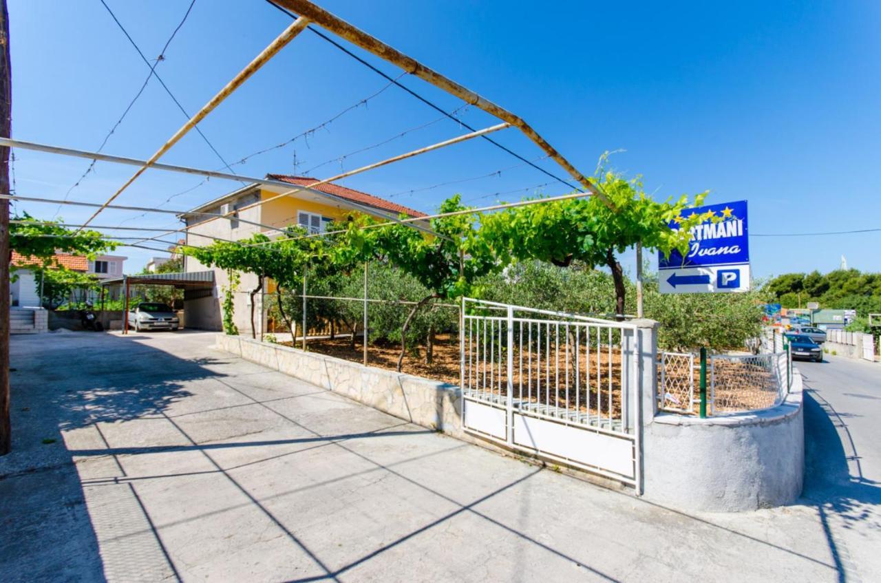 Apartments Ivana Trogir Exterior foto