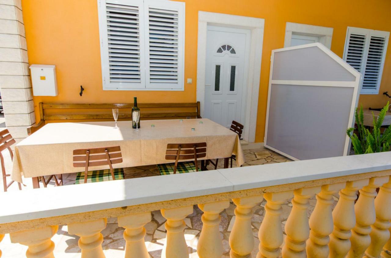Apartments Ivana Trogir Exterior foto